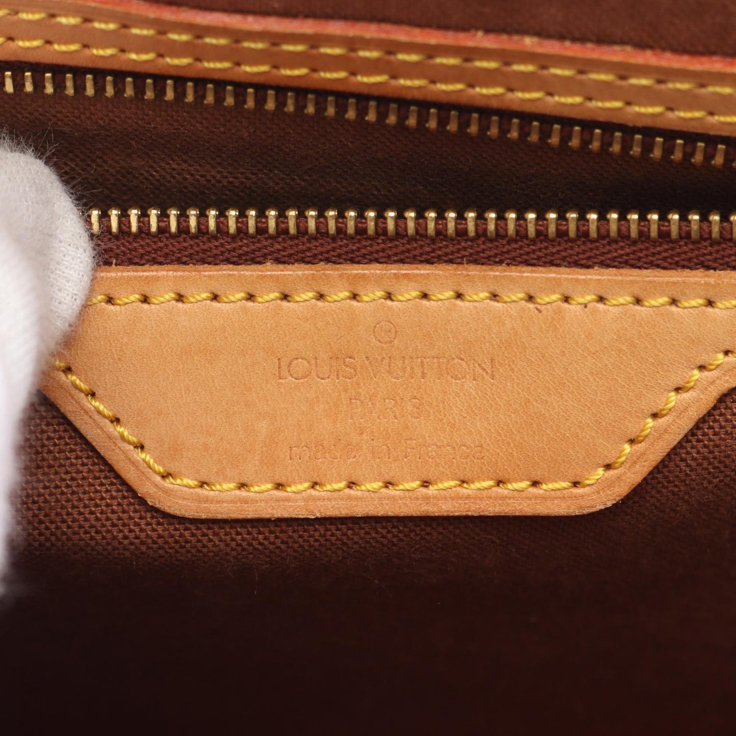 Louis Vuitton Gibeciere MM Monogram Shoulder Bag
