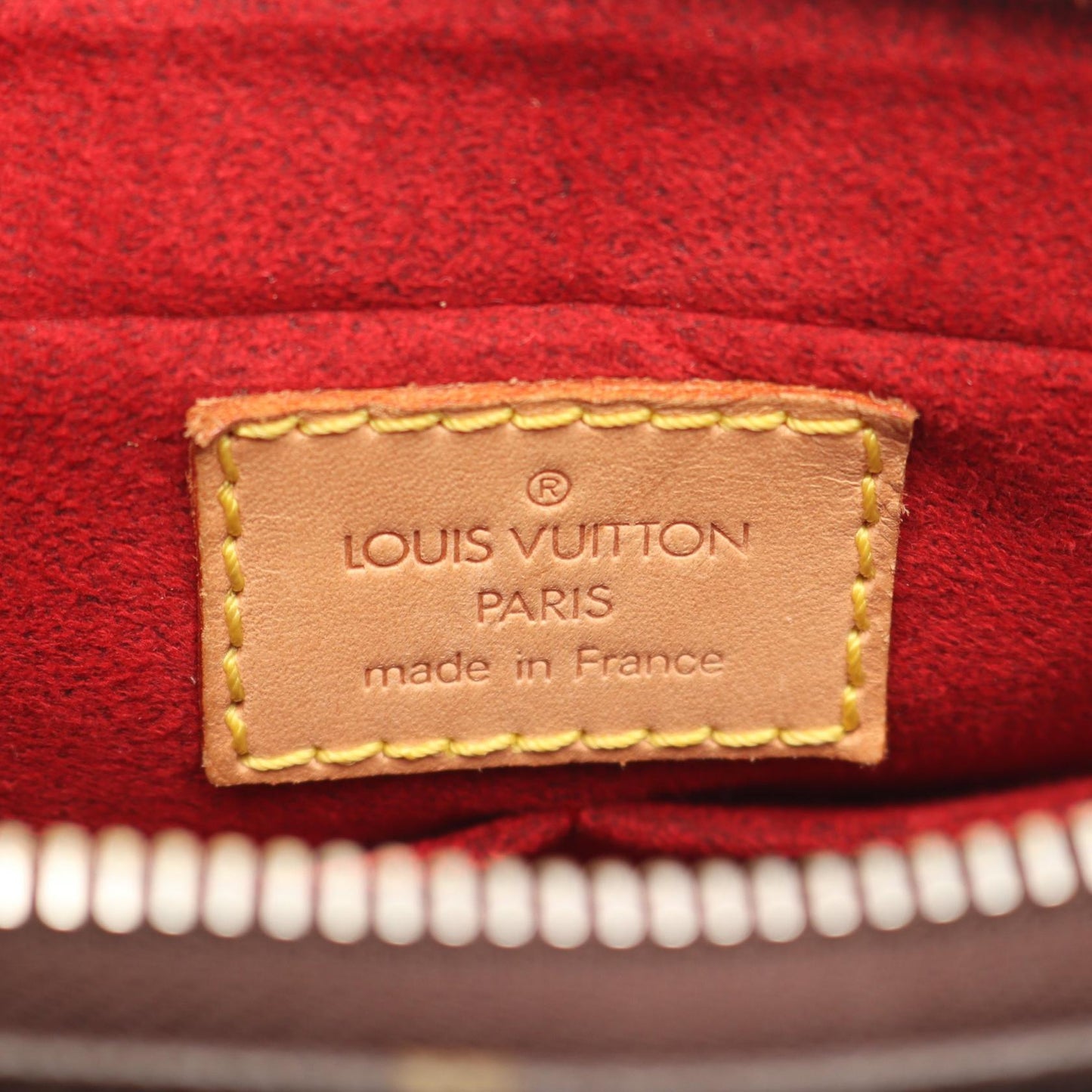 Louis Vuitton Vivasite MM Monogram Shoulder Bag