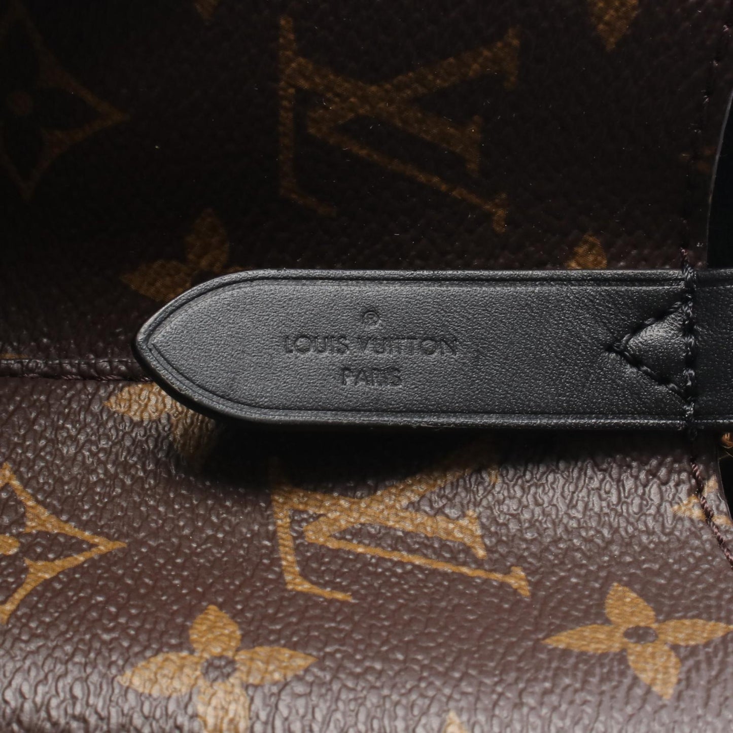 Louis Vuitton NeoNoe Monogram Coated Canvas Shoulder Bag
