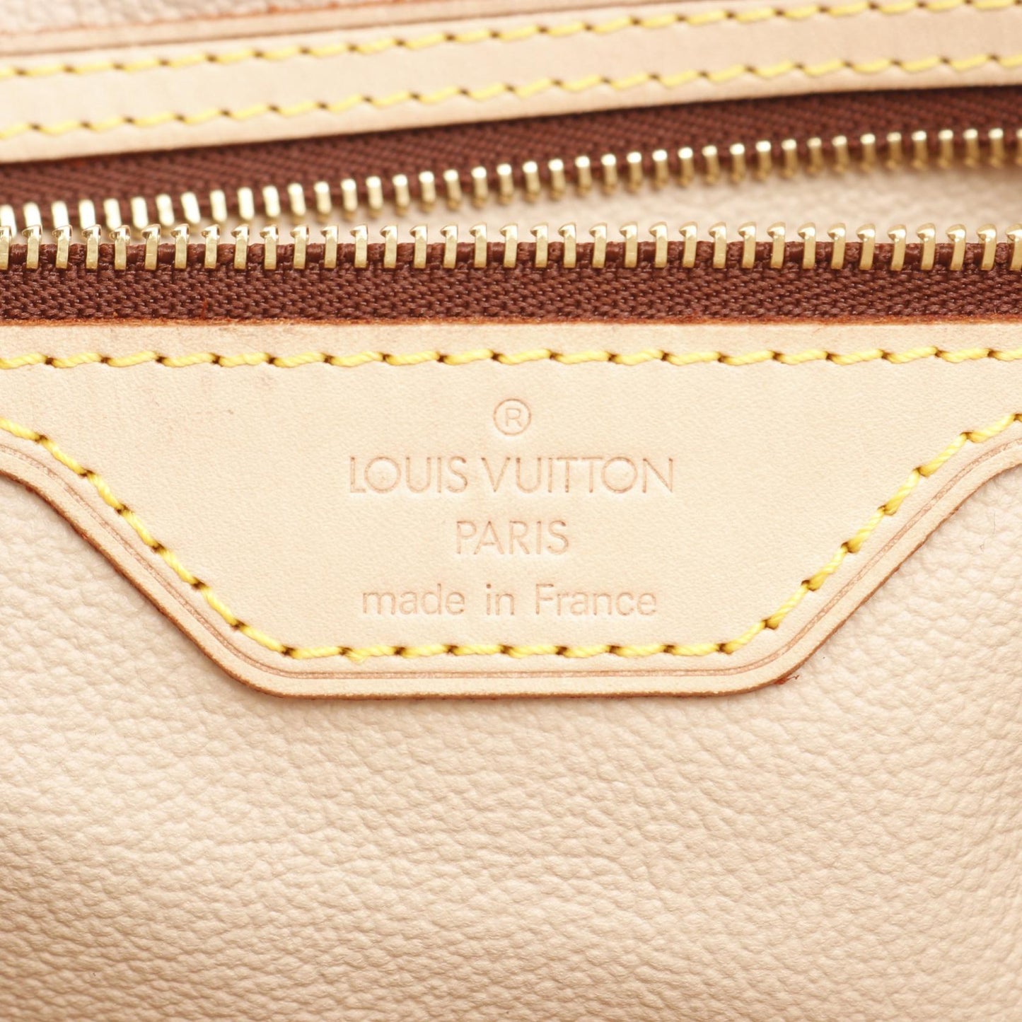 Louis Vuitton Bucket GM Monogram Shoulder Bag