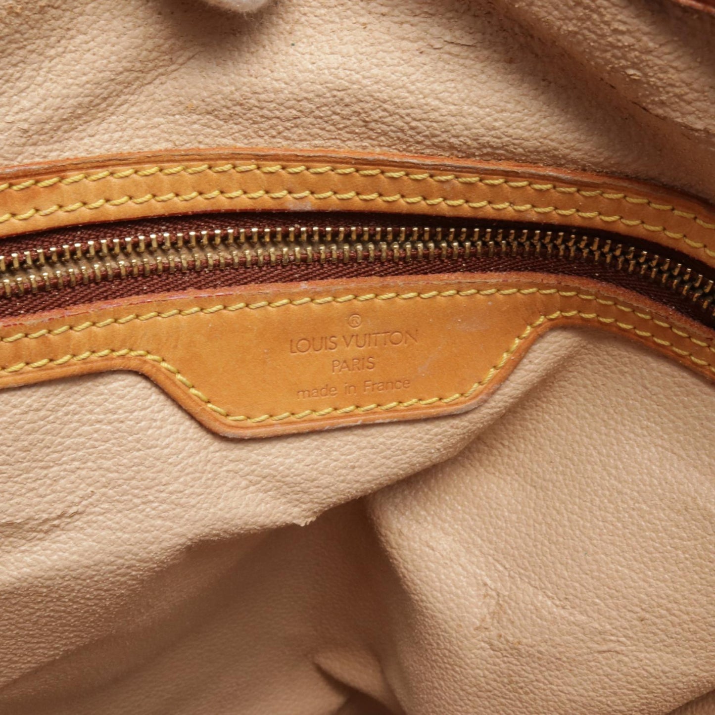 Louis Vuitton Bucket GM Monogram Shoulder Bag