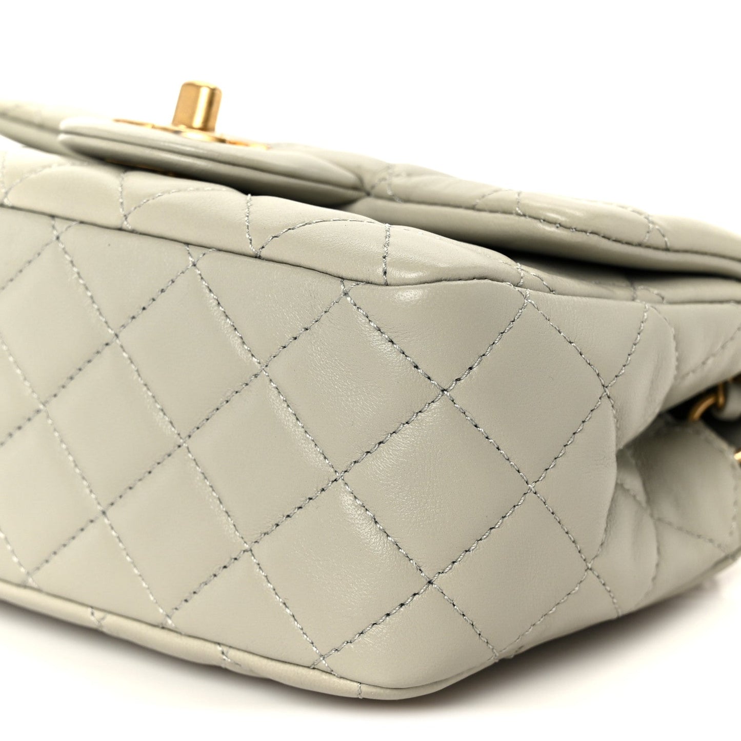 Lambskin Quilted Mini Pearl Crush Flap Light Grey
