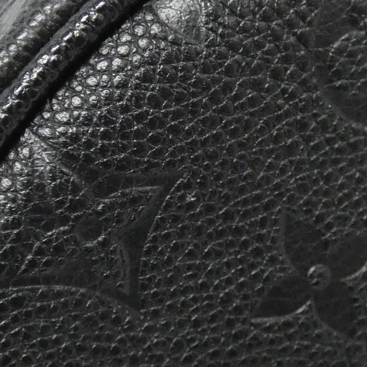 Louis Vuitton Boite Chapeau Souple Monogram Shoulder Bag