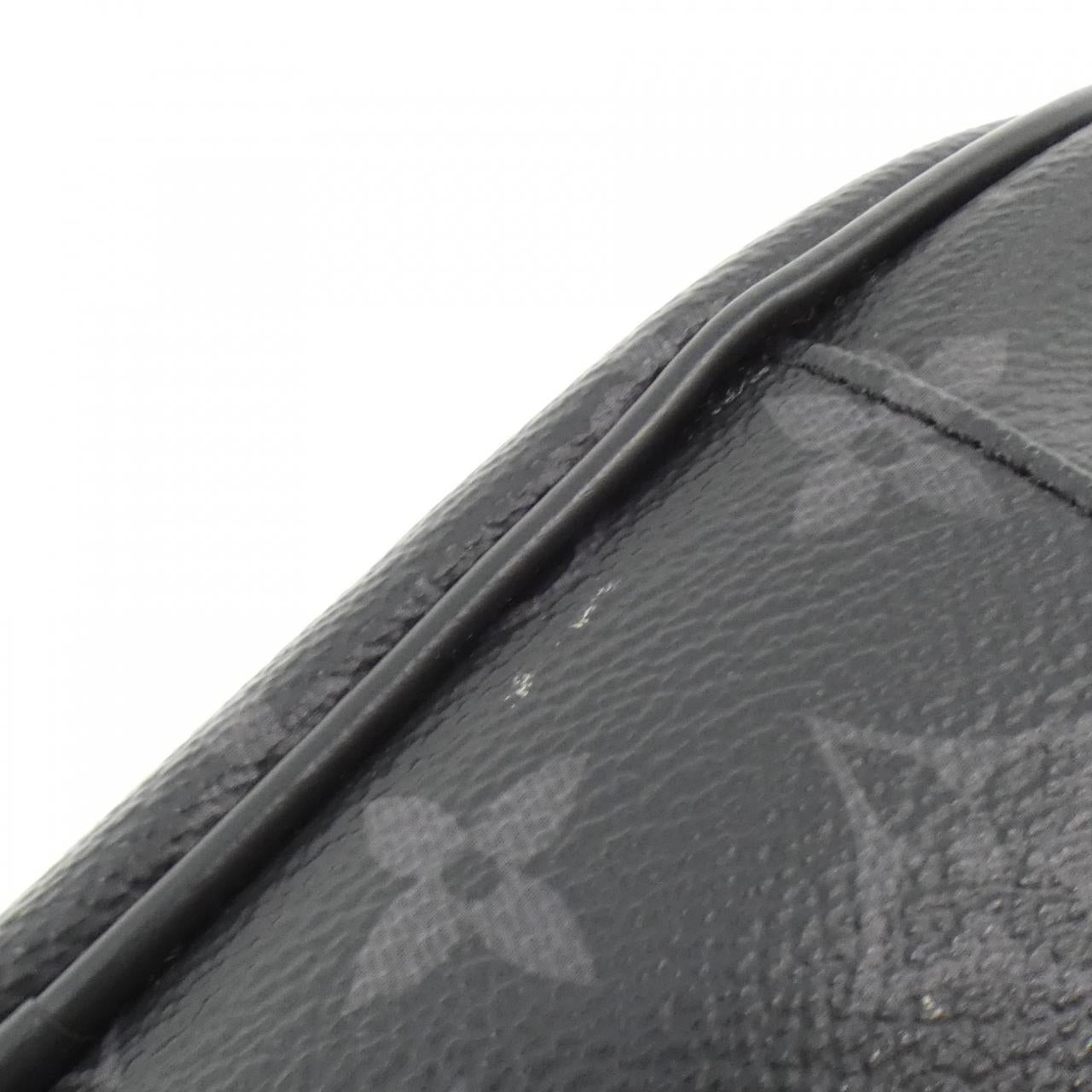 Louis Vuitton Monogram Shoulder Bag