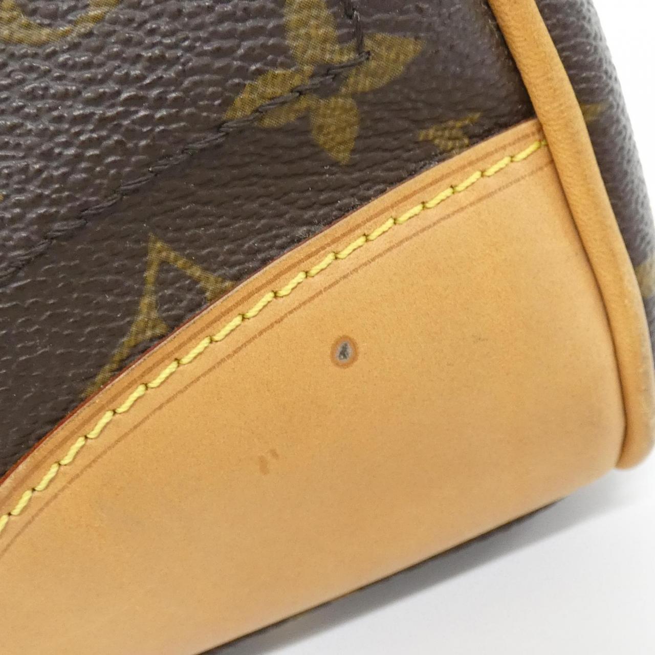 Louis Vuitton Monogram Shoulder Bag