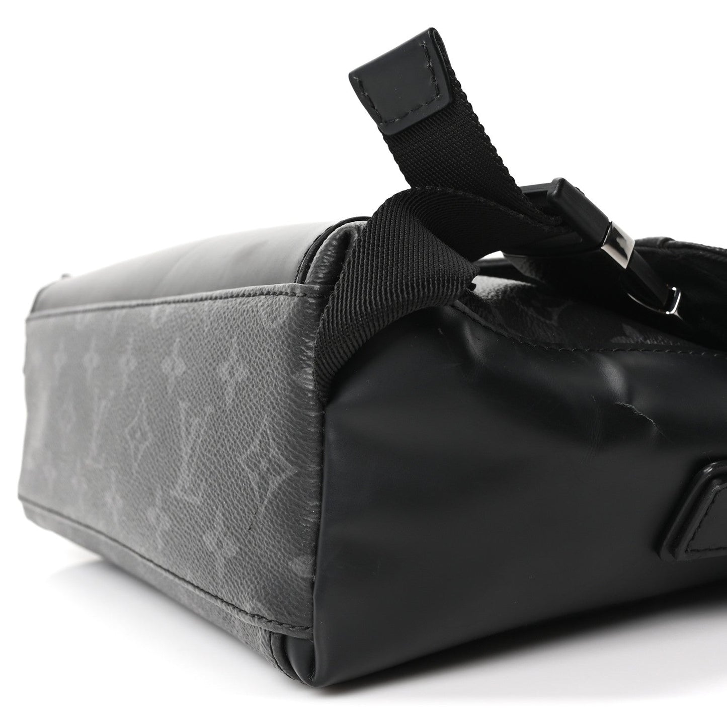 Monogram Eclipse Voyager PM Messenger