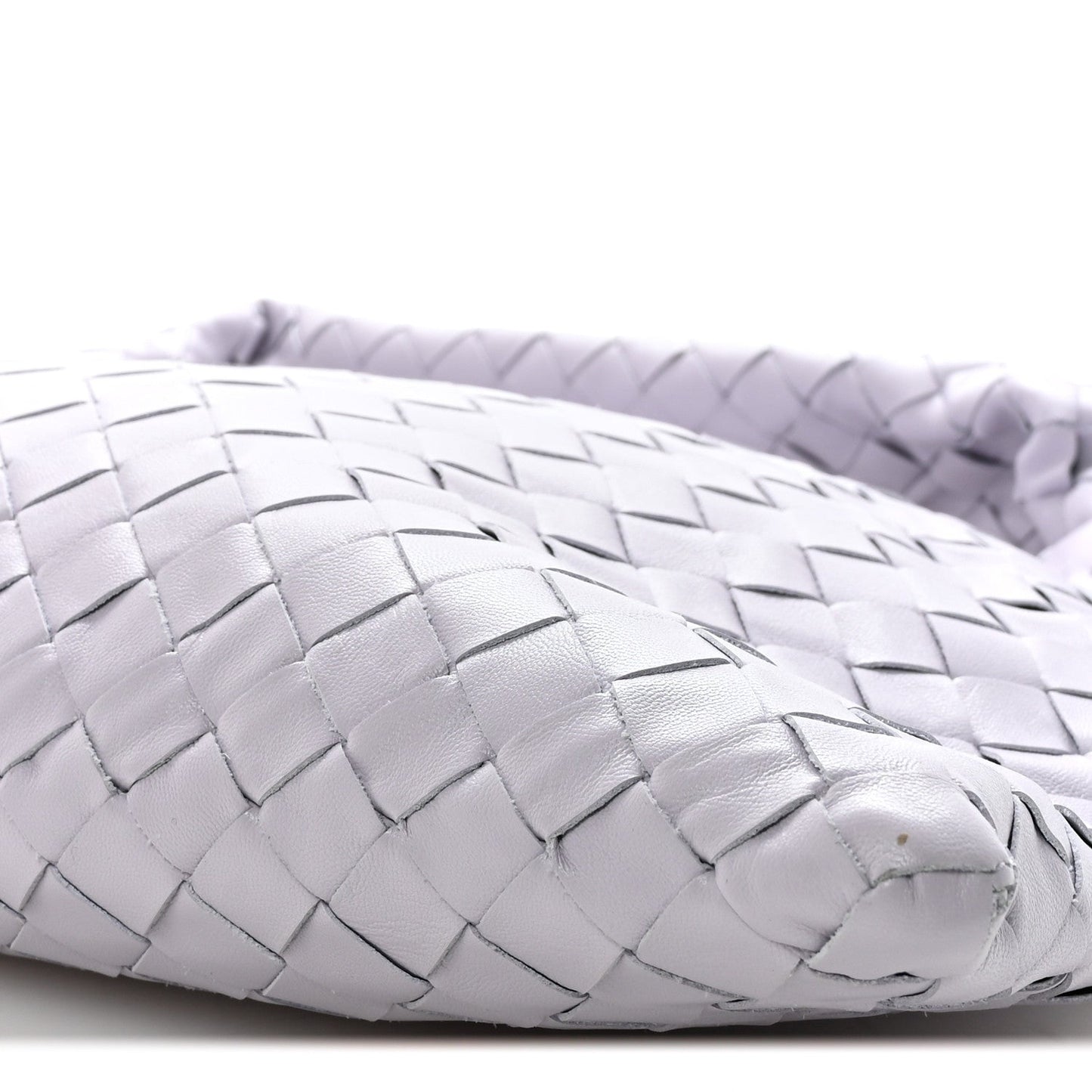 Calfskin Intrecciato Small Hop Oyster Lilac