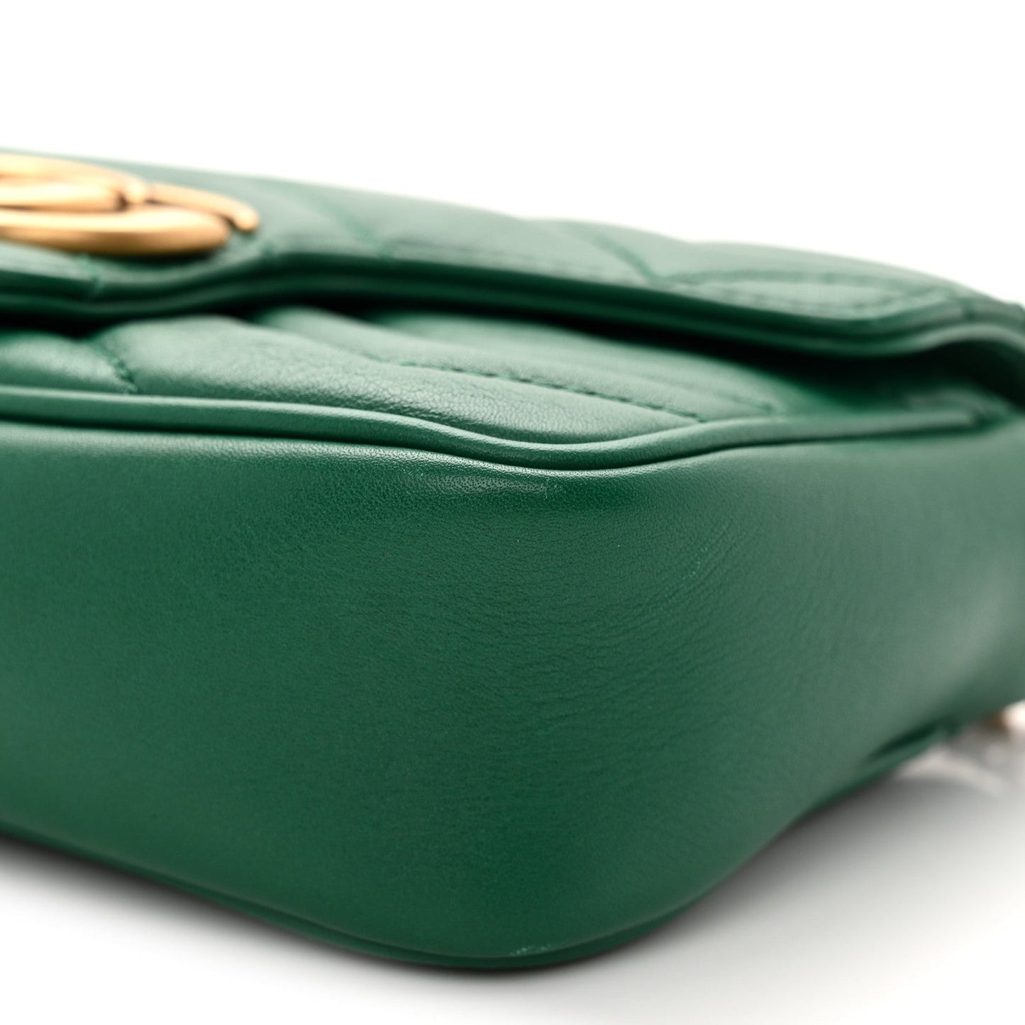 Calfskin Matelasse Super Mini GG Marmont Shoulder Bag Emerald Green