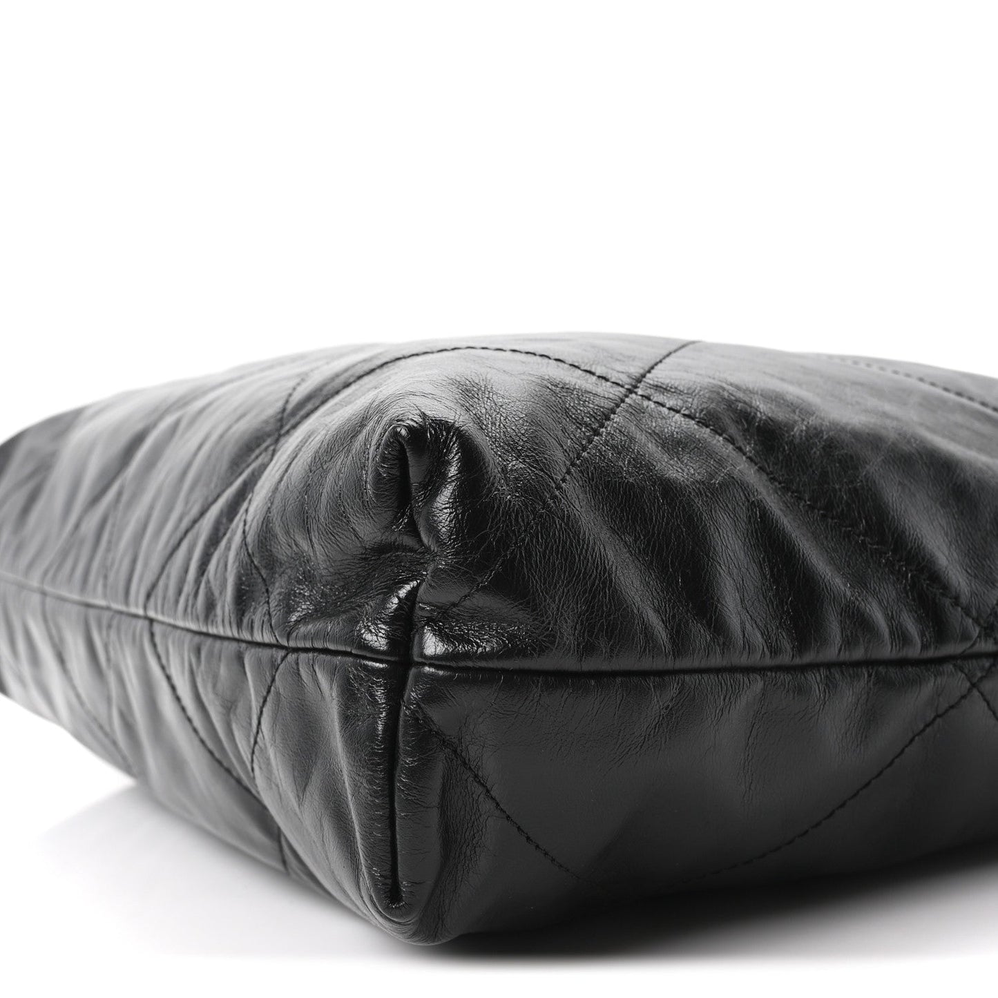 Shiny Calfskin Quilted Monochrome Small Chanel 22 Black