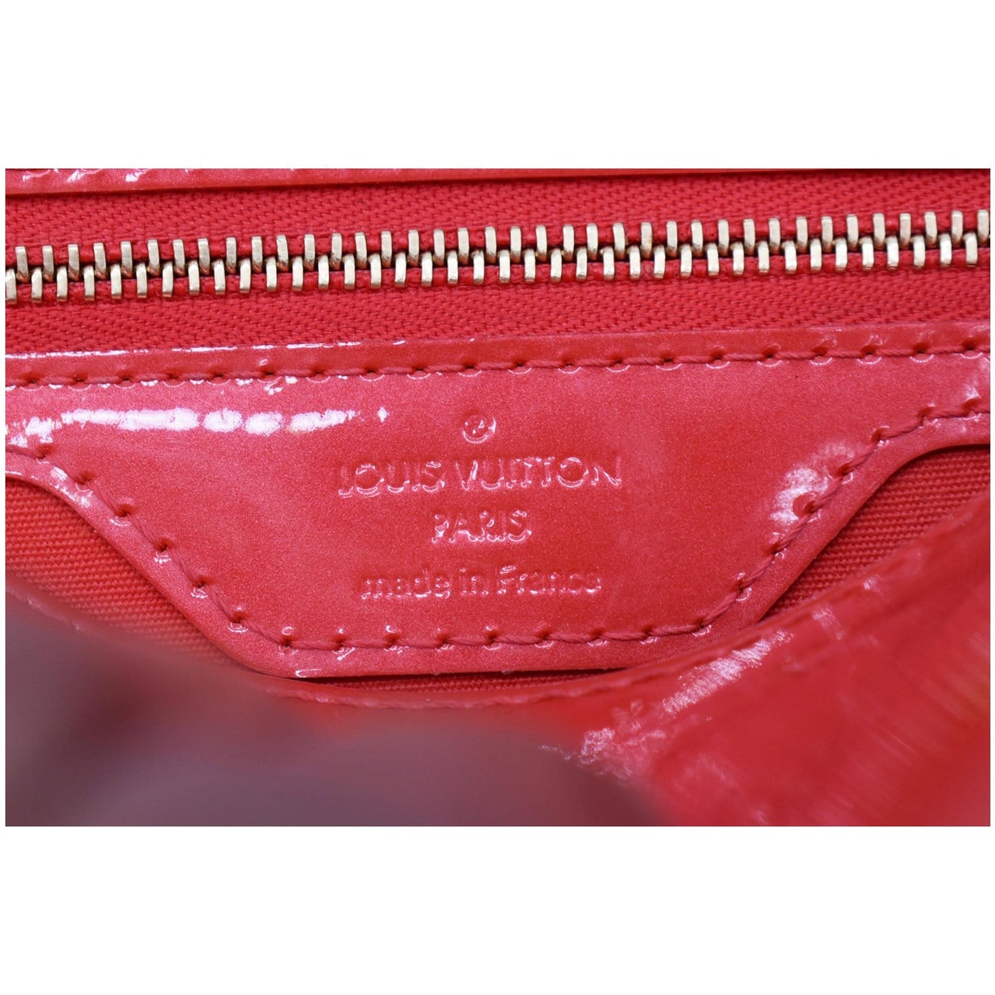 LOUIS VUITTON Avalon MM Monogram Vernis Shoulder Tote Bag Rouge Grenadine