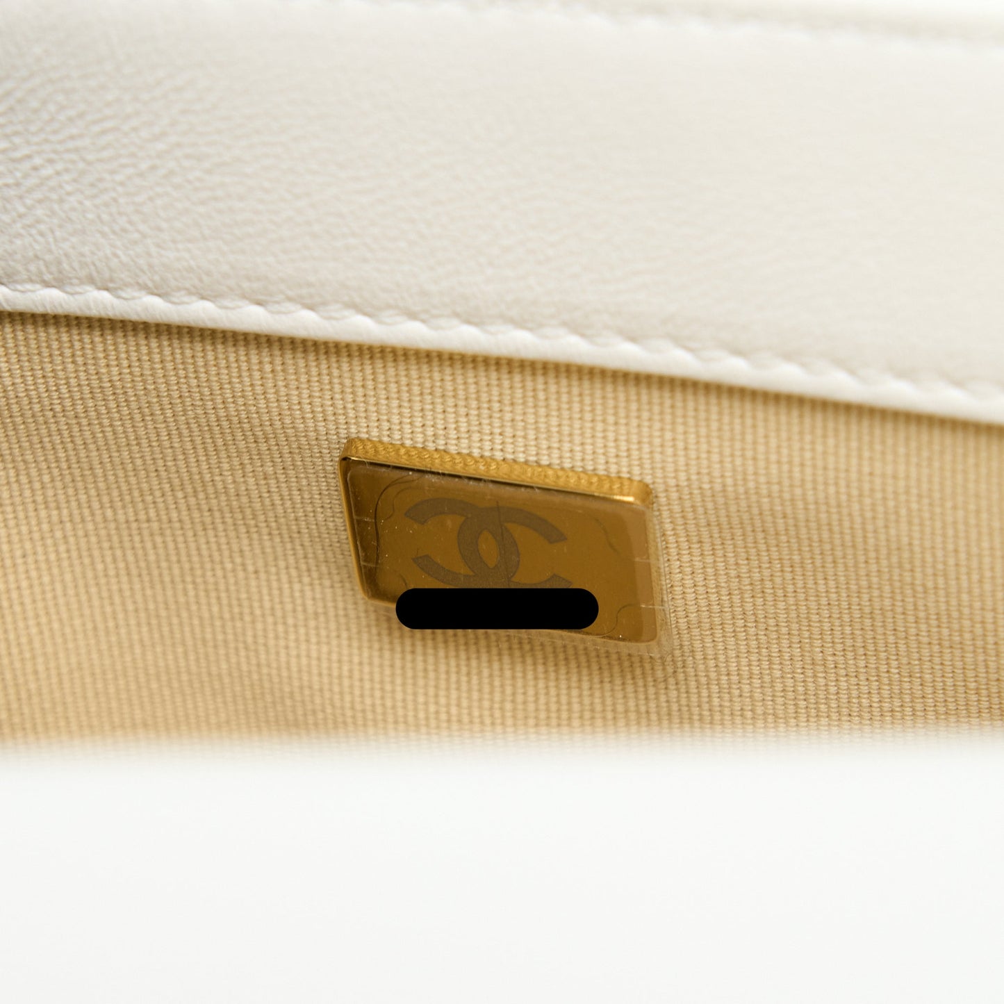 Chanel 22S Giant Chain Flap Shoulder Bag Lambskin White Brushed (Microchip)