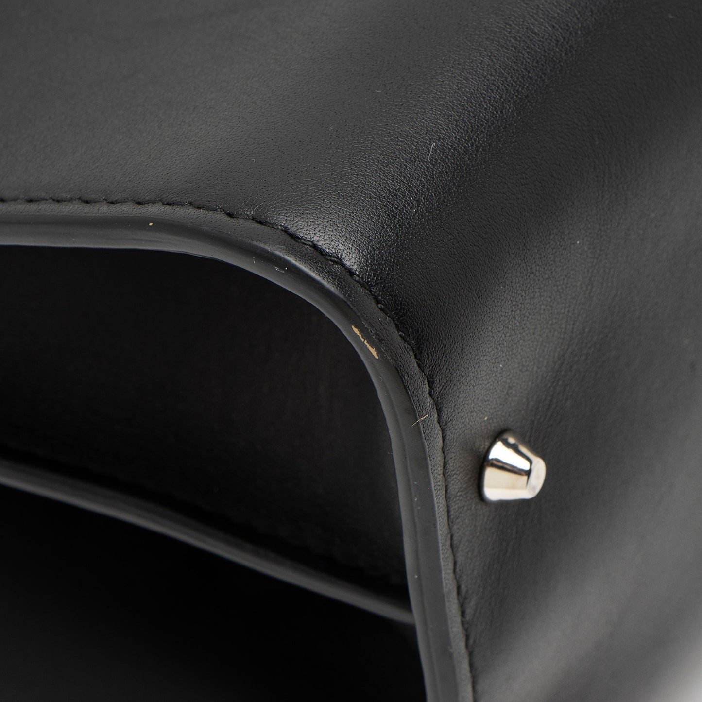 Gucci Grained Calfskin Interlocking G Medium Shoulder Bag