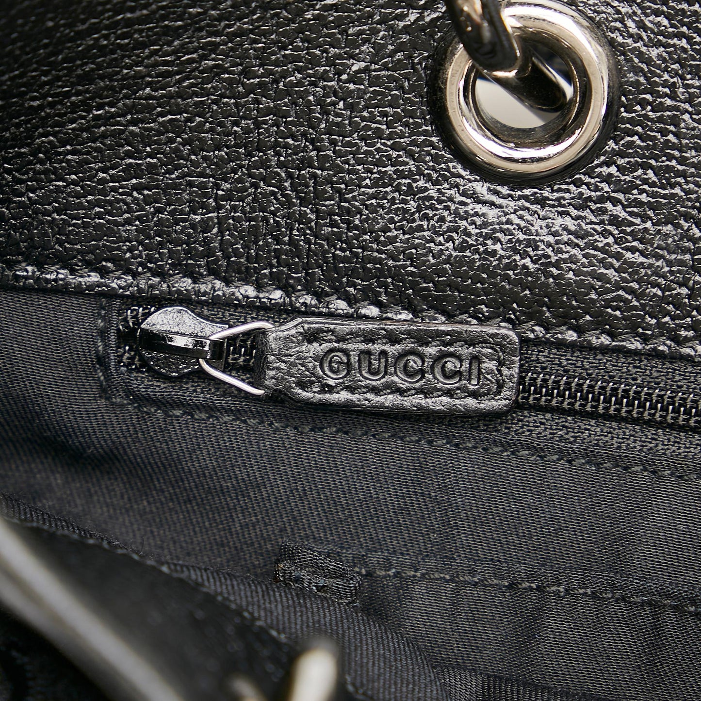 Gucci GG Canvas Eclipse Shoulder Bag (SHG-28440)