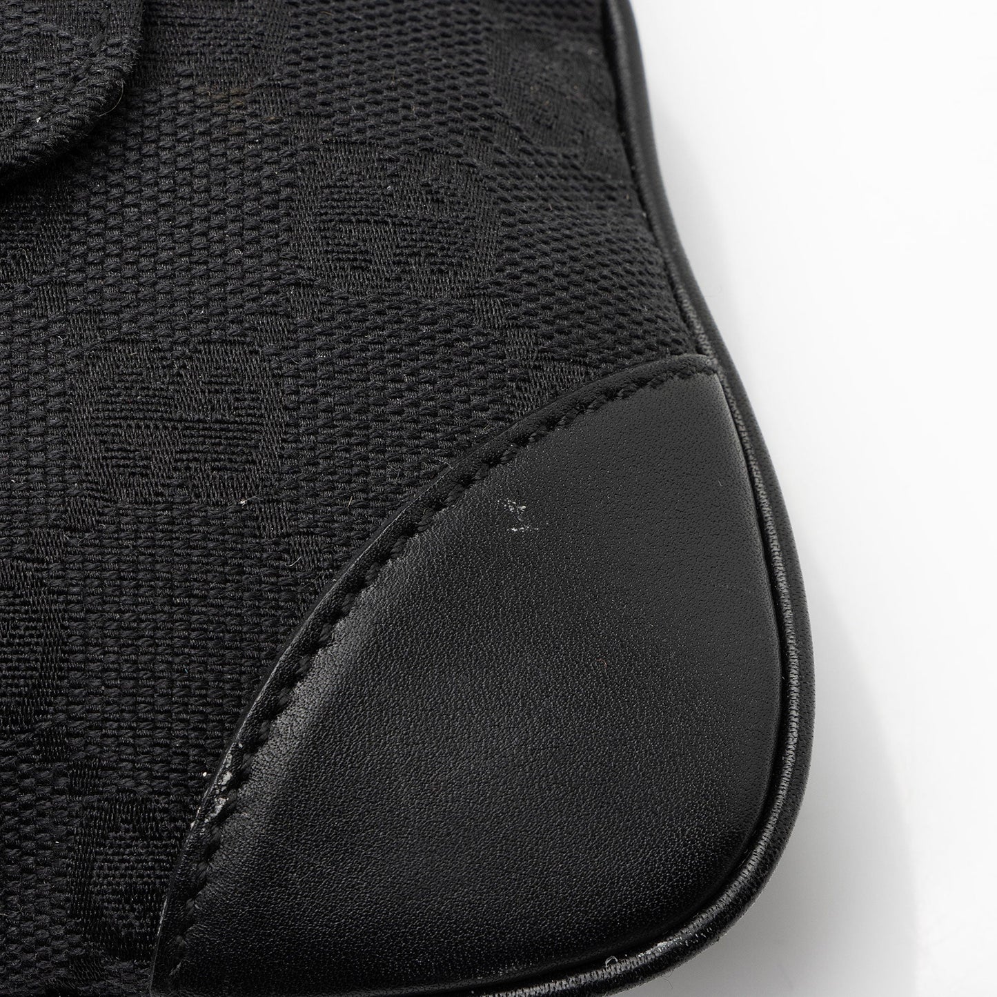 Gucci GG Canvas Jackie Small Shoulder Bag (SHF-e6LKFX)