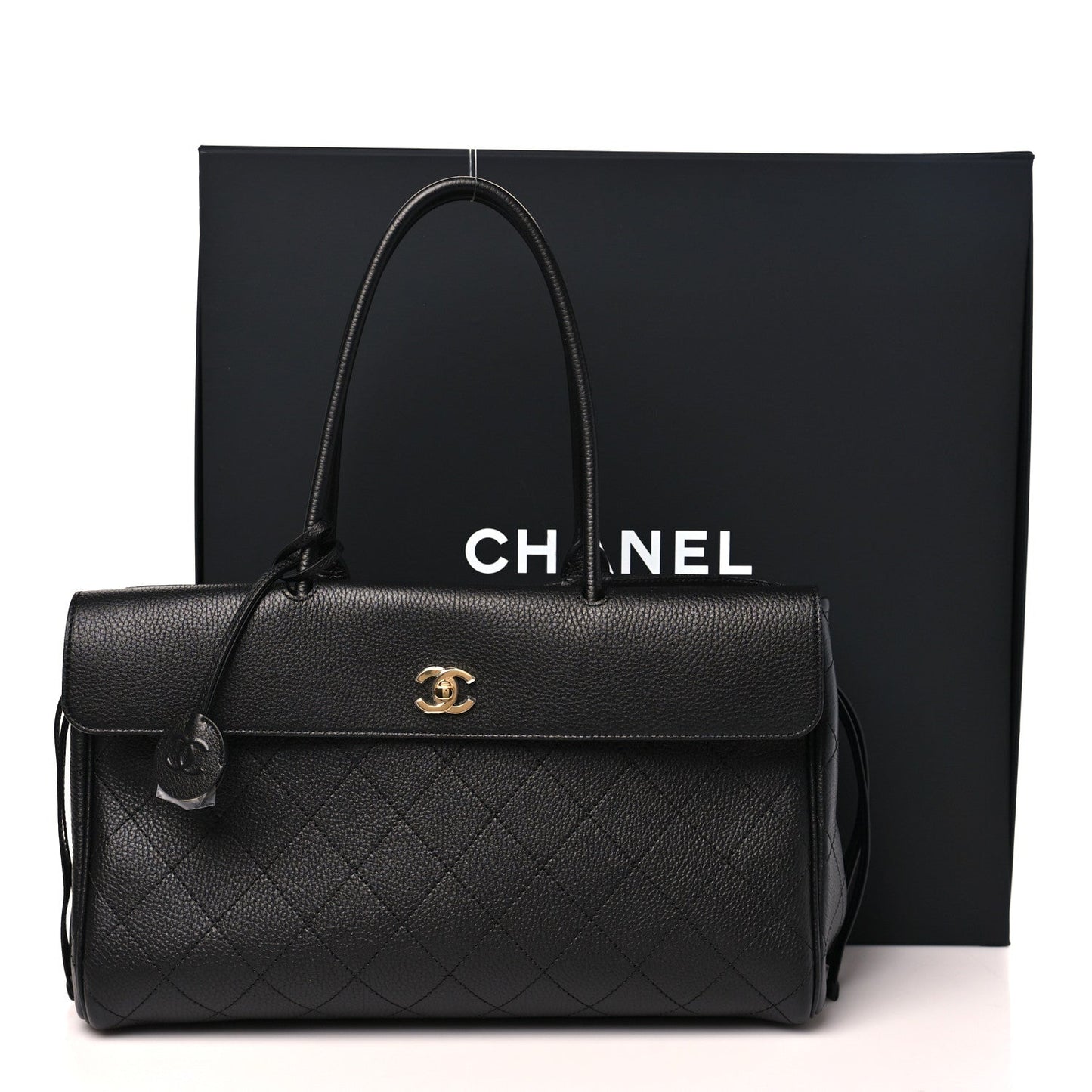 Grained Calfskin Stitched Urban Essentials Large Shopping Bag Black