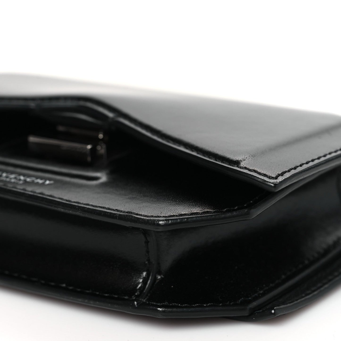 Calfskin Bow Cut Chain Wallet Black