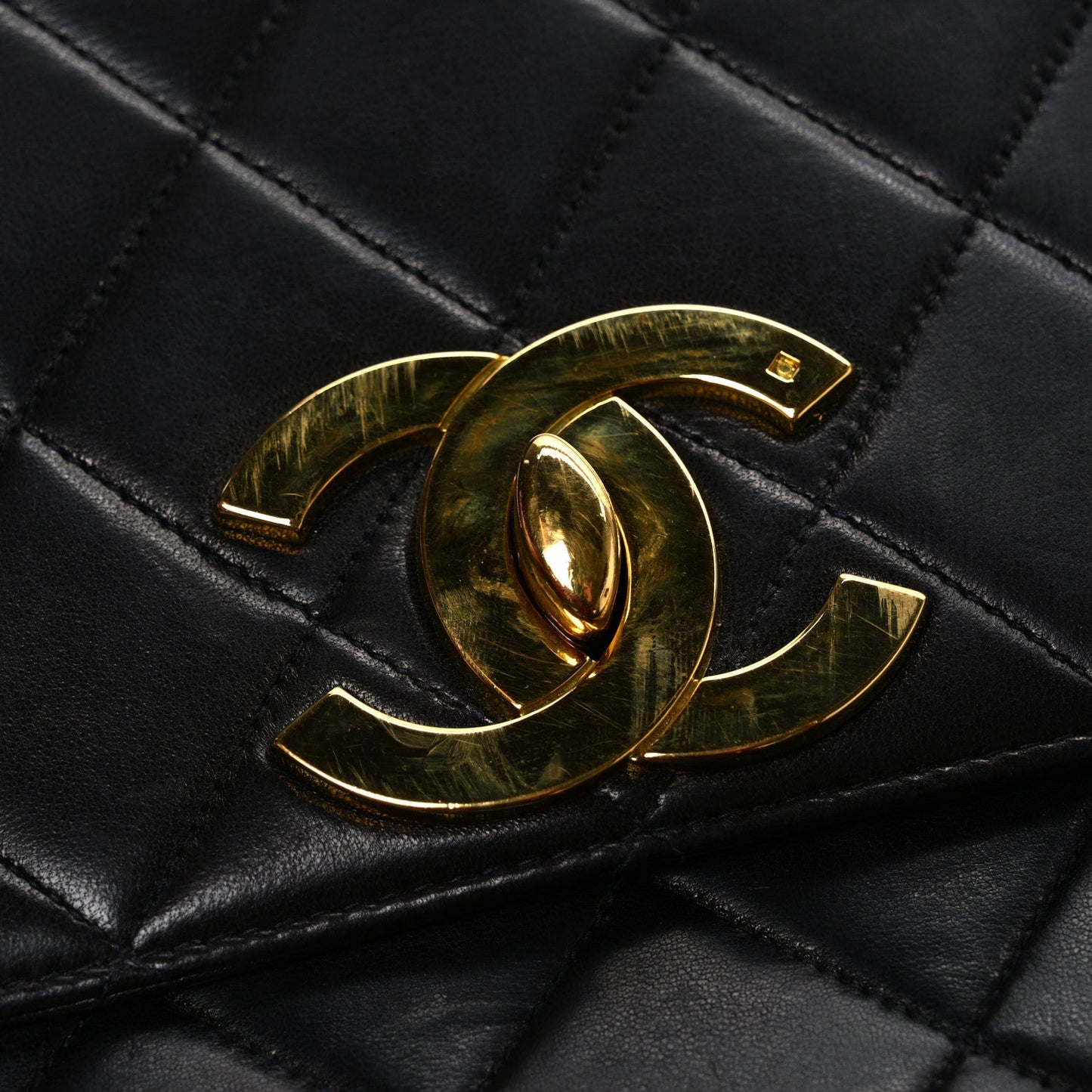 Lambskin Quilted Medium Single Flap Black