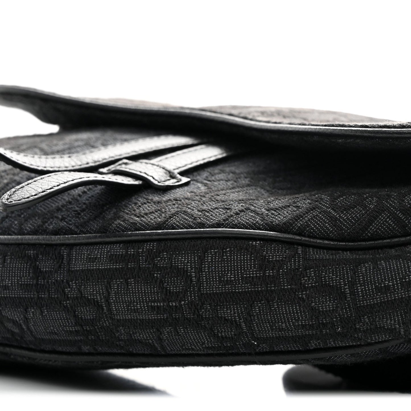 Oblique Mens Saddle Bag Black