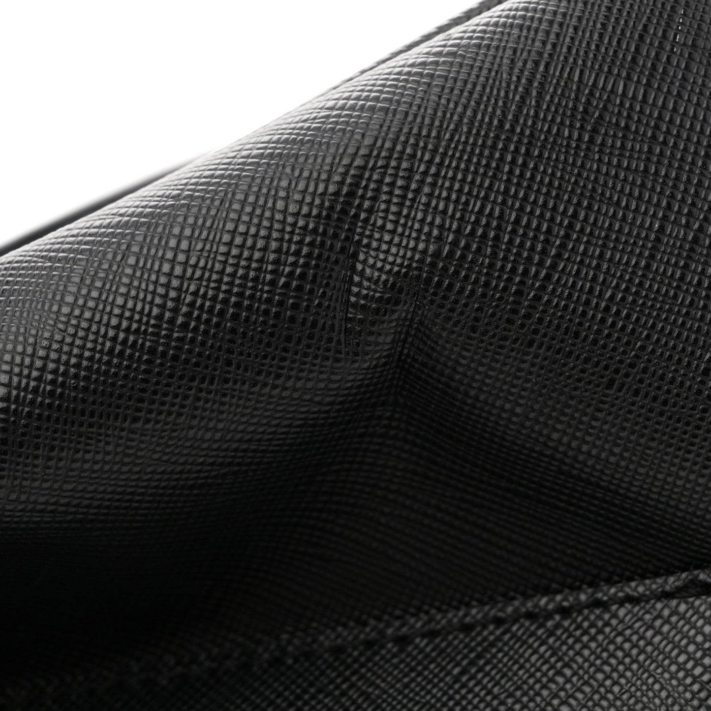 Saffiano Medium Galleria Double Zip Tote Black