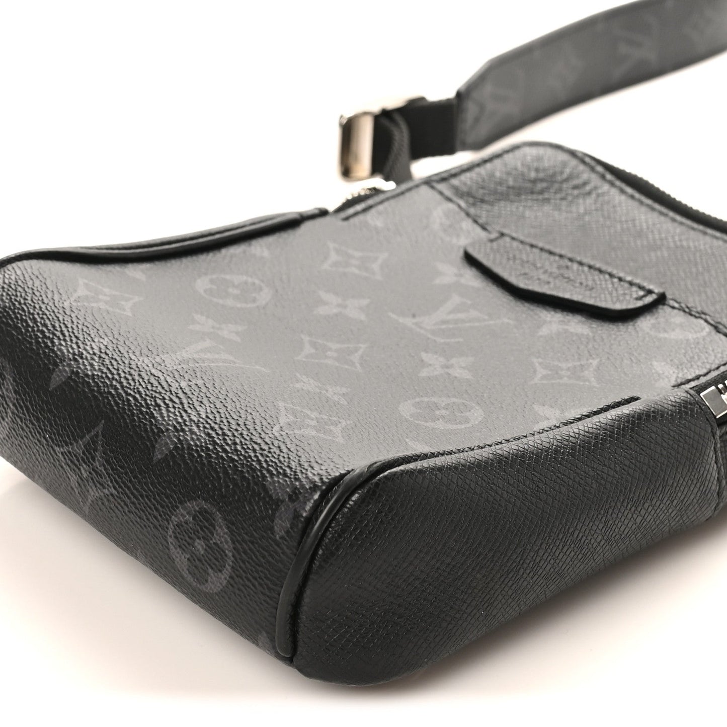 Taigarama Outdoor Slingbag Black