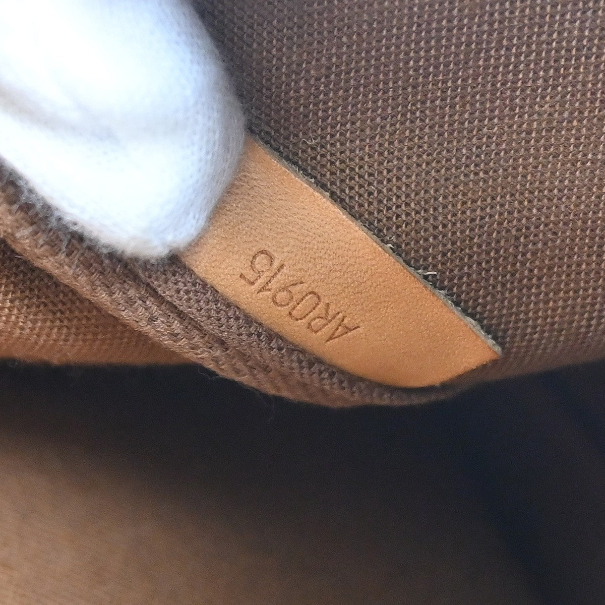 Louis Vuitton Saumur Handbag Monogram Canvas Brown Canvas Shoulder Bag Bag ( )