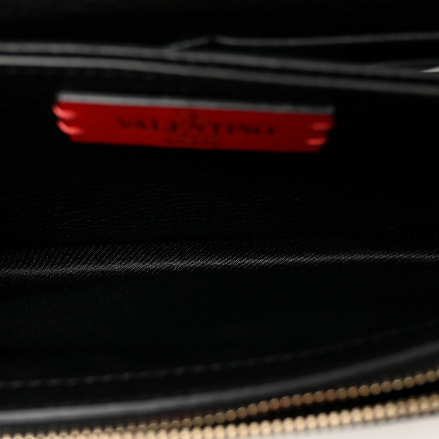 Pebbled Calfskin Rockstud Flap Wallet On Chain Black