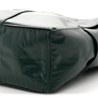 Paper Calfskin Maxi Intreccio Medium Arco Camera Bag Emerald Green
