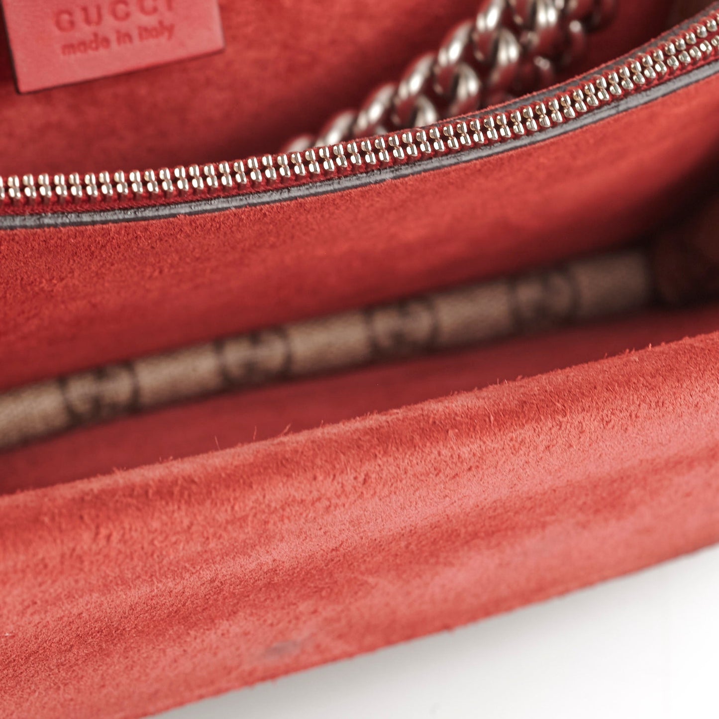 Gucci Medium Dionysus GG Supreme SHoulder Bag Red