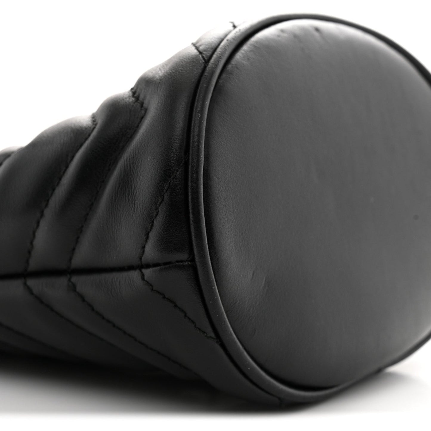 Calfskin Matelasse Mini GG Marmont 2.0 Bucket Bag Black