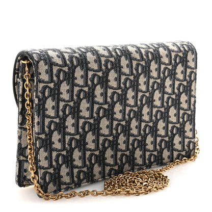 Oblique Saddle Chain Pouch Blue
