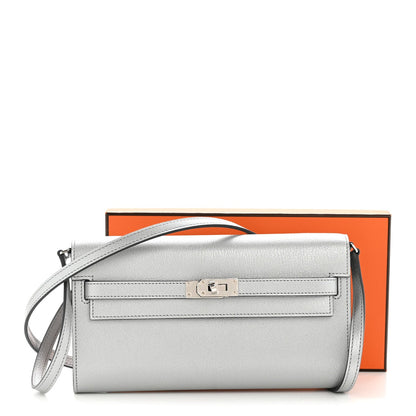 Metallic Chevre Chamkilight Kelly Wallet To Go Argent