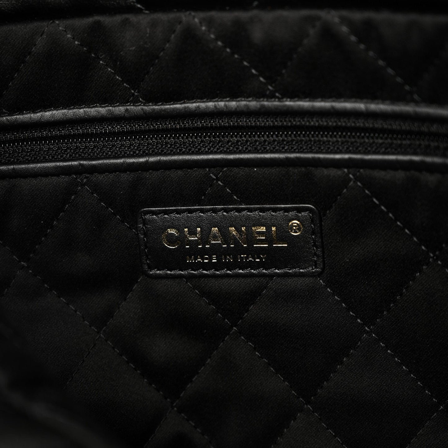 Shiny Calfskin Quilted Small Chanel 22 Black