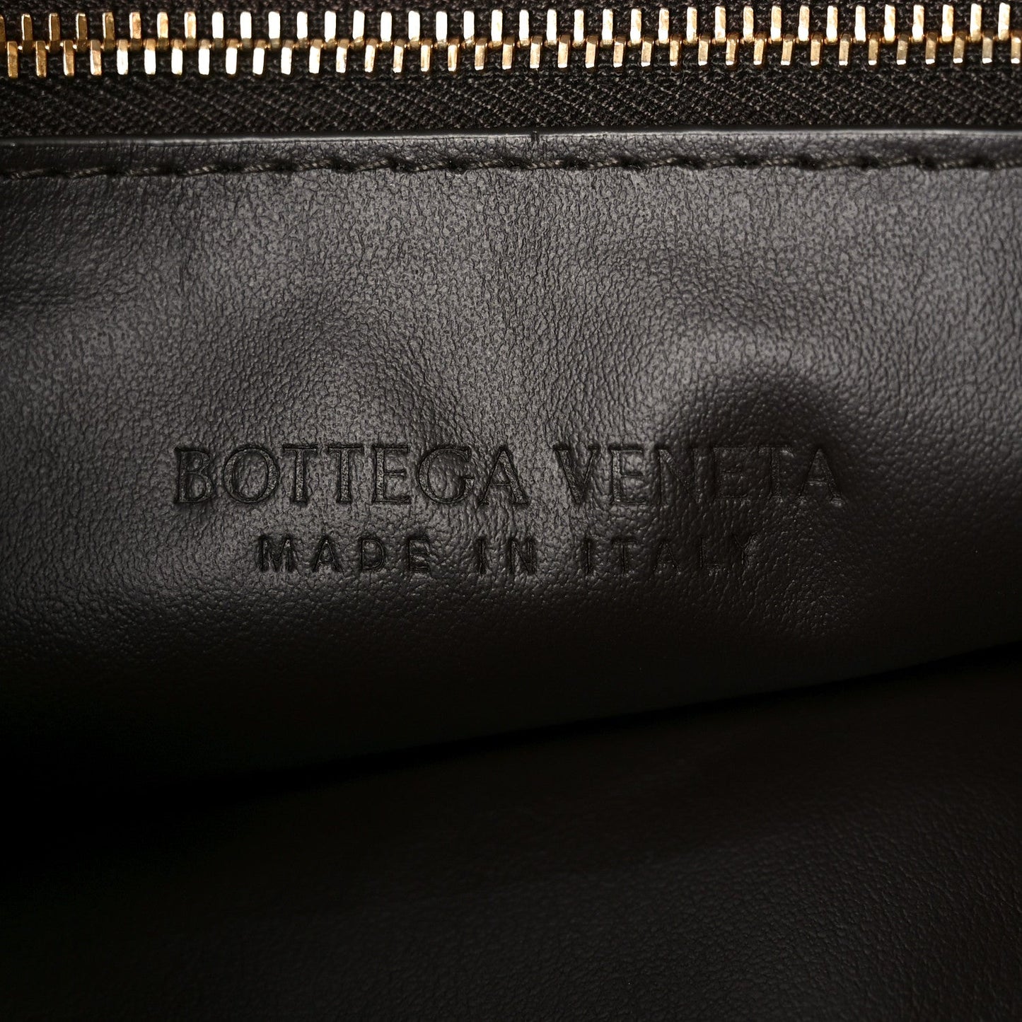 Suede Intrecciato Small Hop Fondant