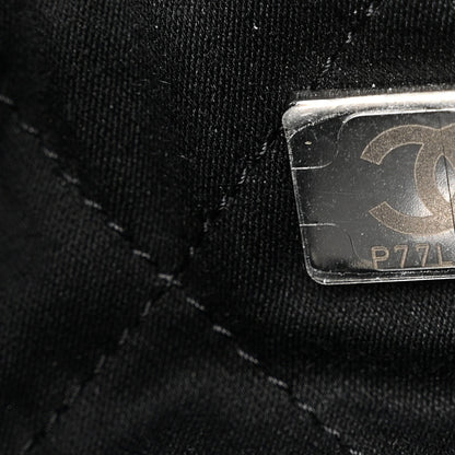 Shiny Calfskin Quilted Mini Chanel 22 So Black
