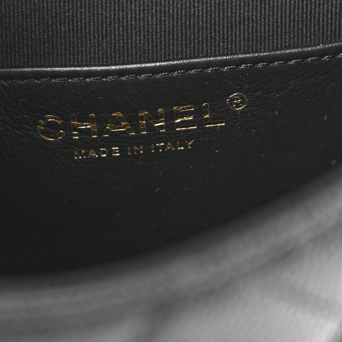 Caviar Quilted Small Messenger Flap Black