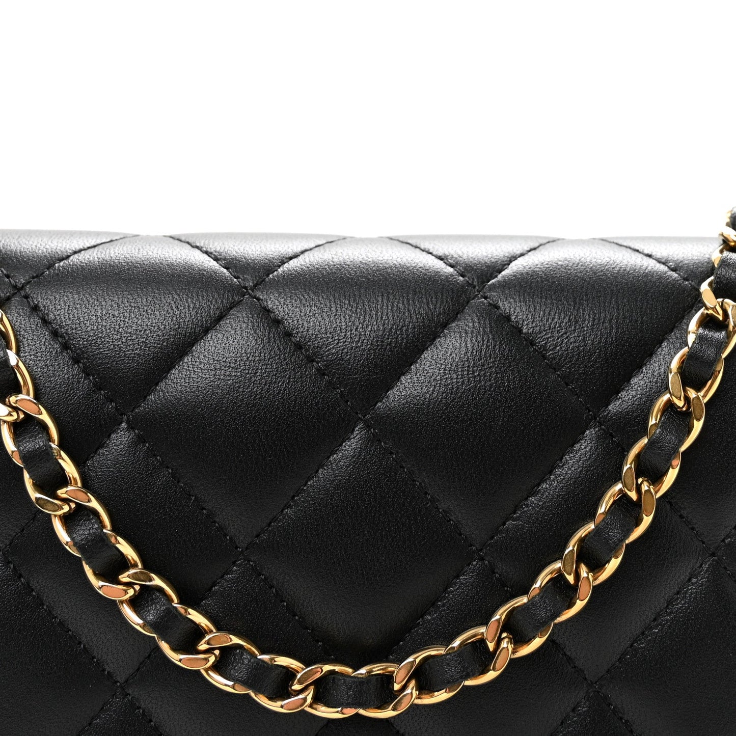 Lambskin Quilted Wallet On Chain WOC Black