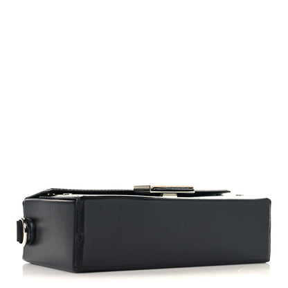 X MARC JACOBS Nappa Logo Baguette Soft Trunk Bag Black