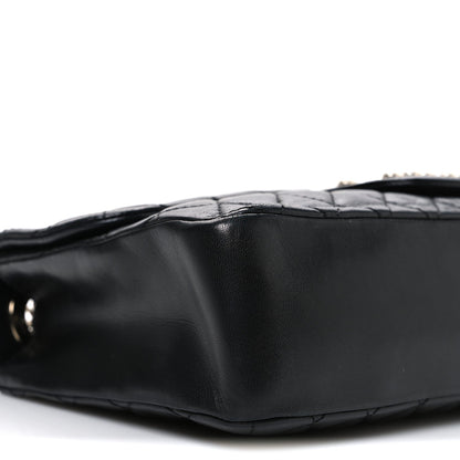 Lambskin Medium Westminster Pearl Flap Black