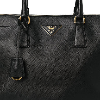 Saffiano Large Galleria Double Zip Tote Black