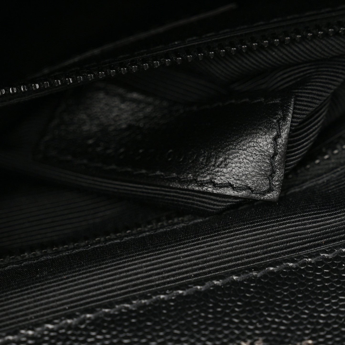 Grain De Poudre Textured Mixed Matelasse Large Triquilt Monogram Monochrome Satchel Black