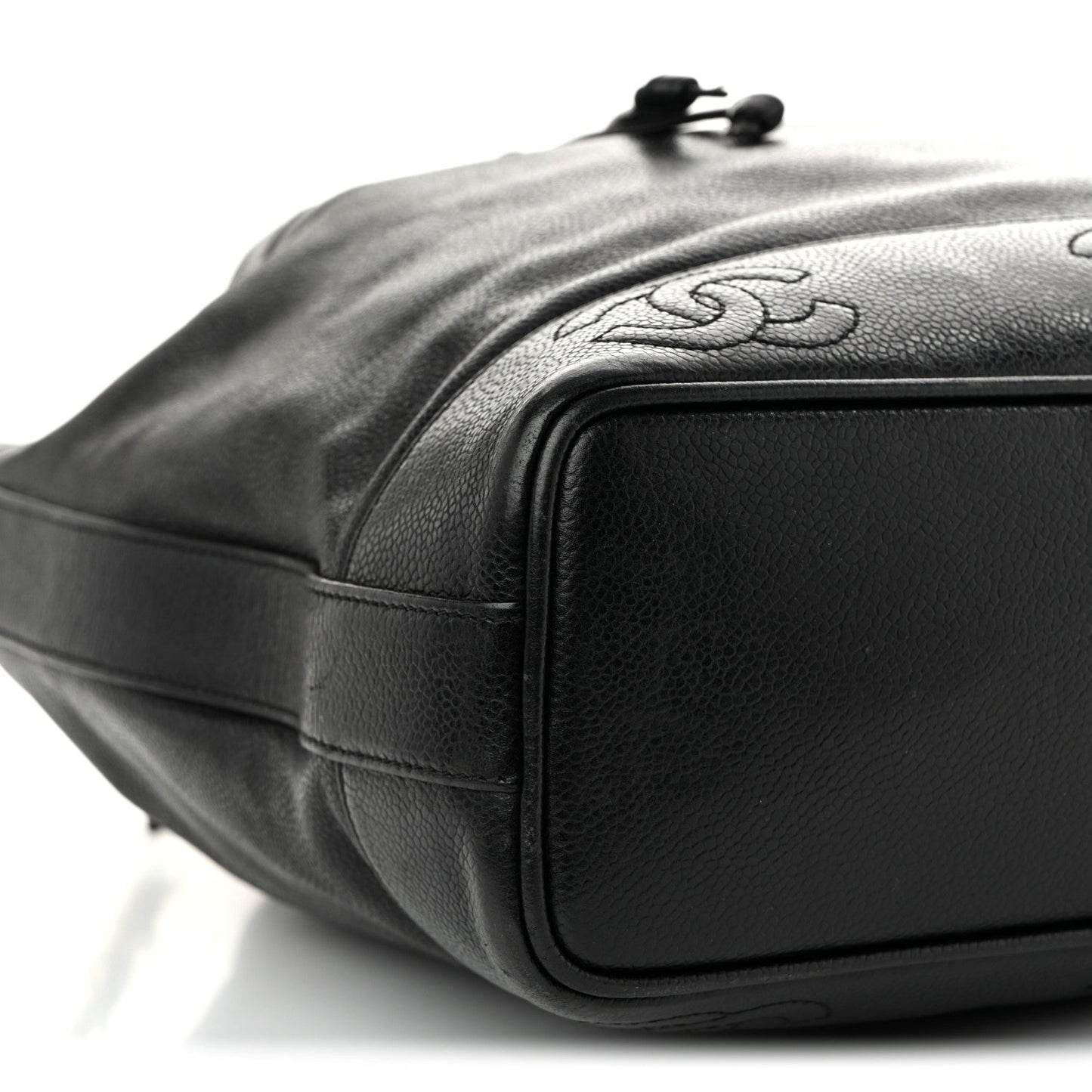 Caviar CC Drawstring Shoulder Bag Black