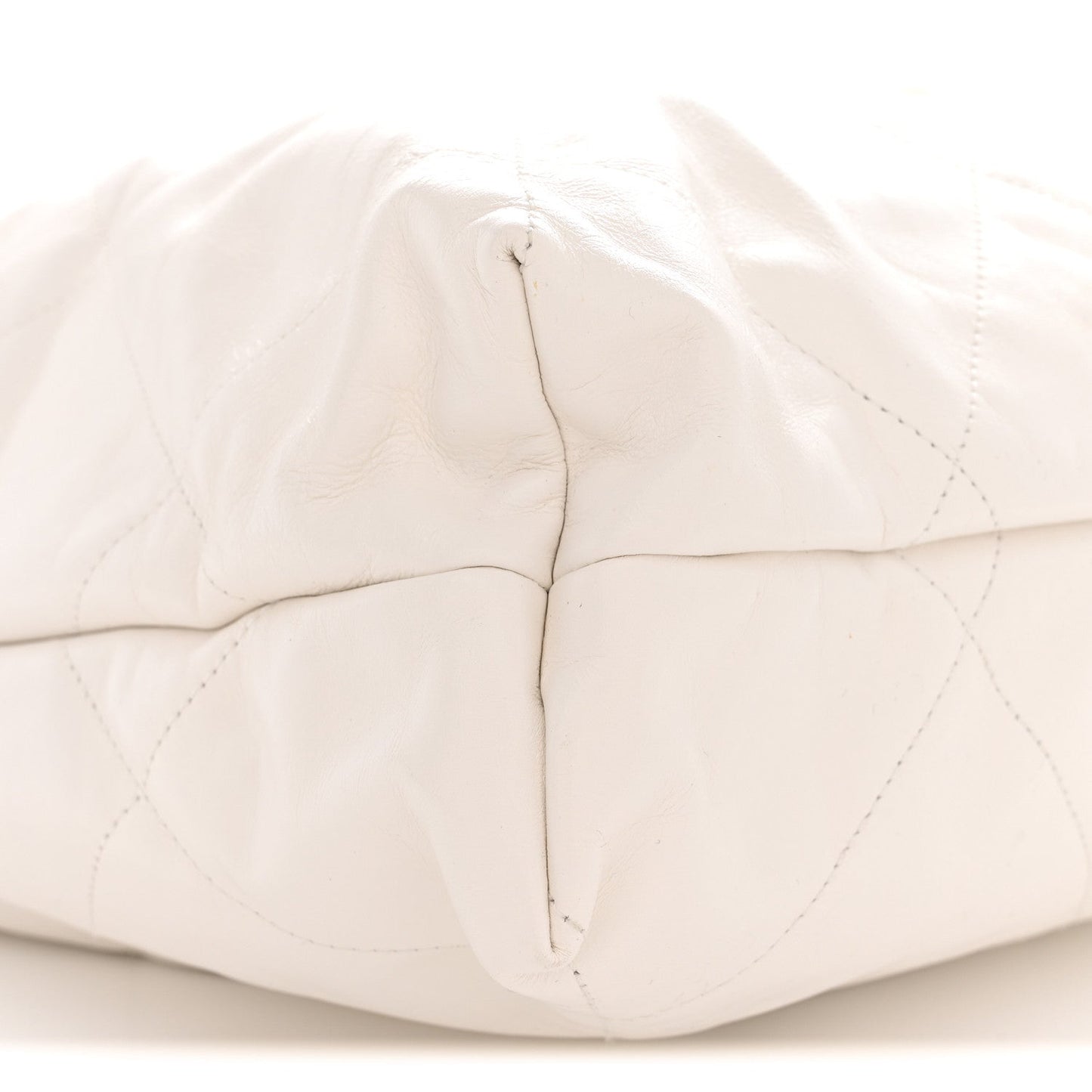 Shiny Calfskin Quilted Large Chanel 22 White