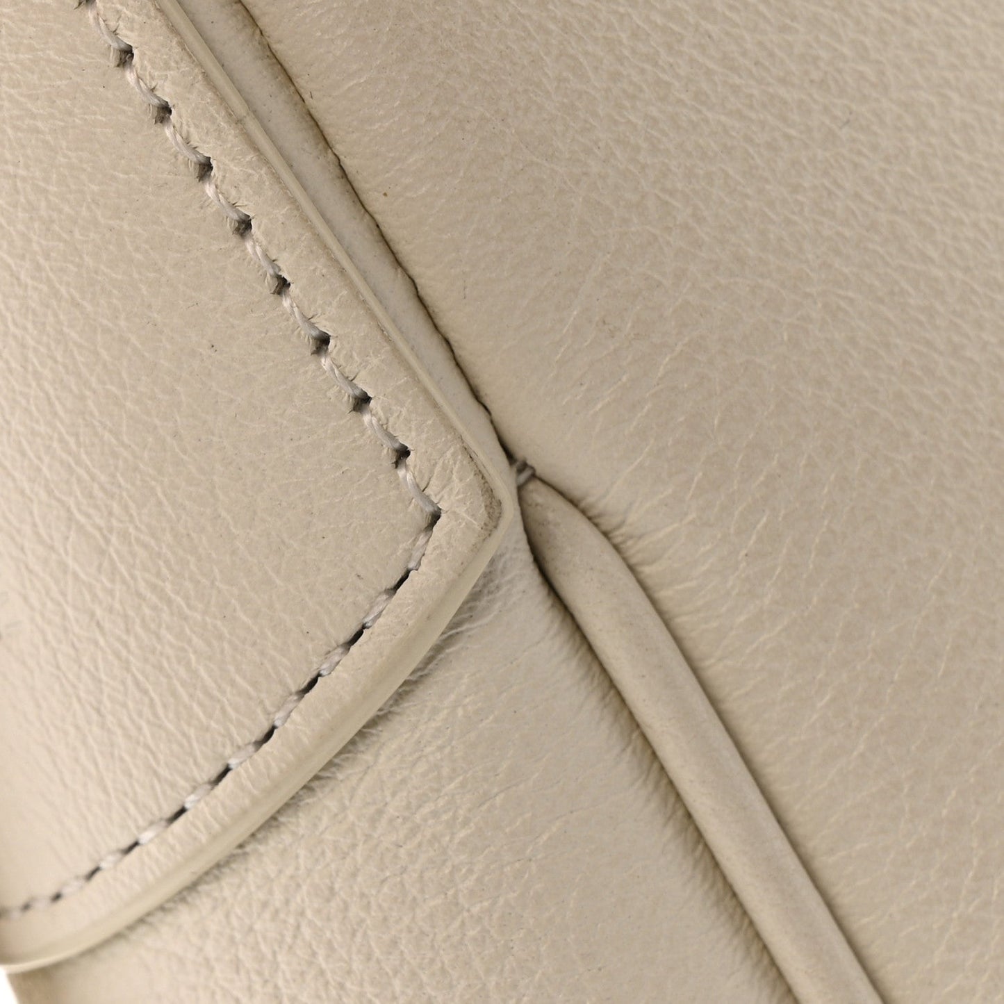 Supple Calfskin Cuir Triomphe Heloise Shoulder Bag White
