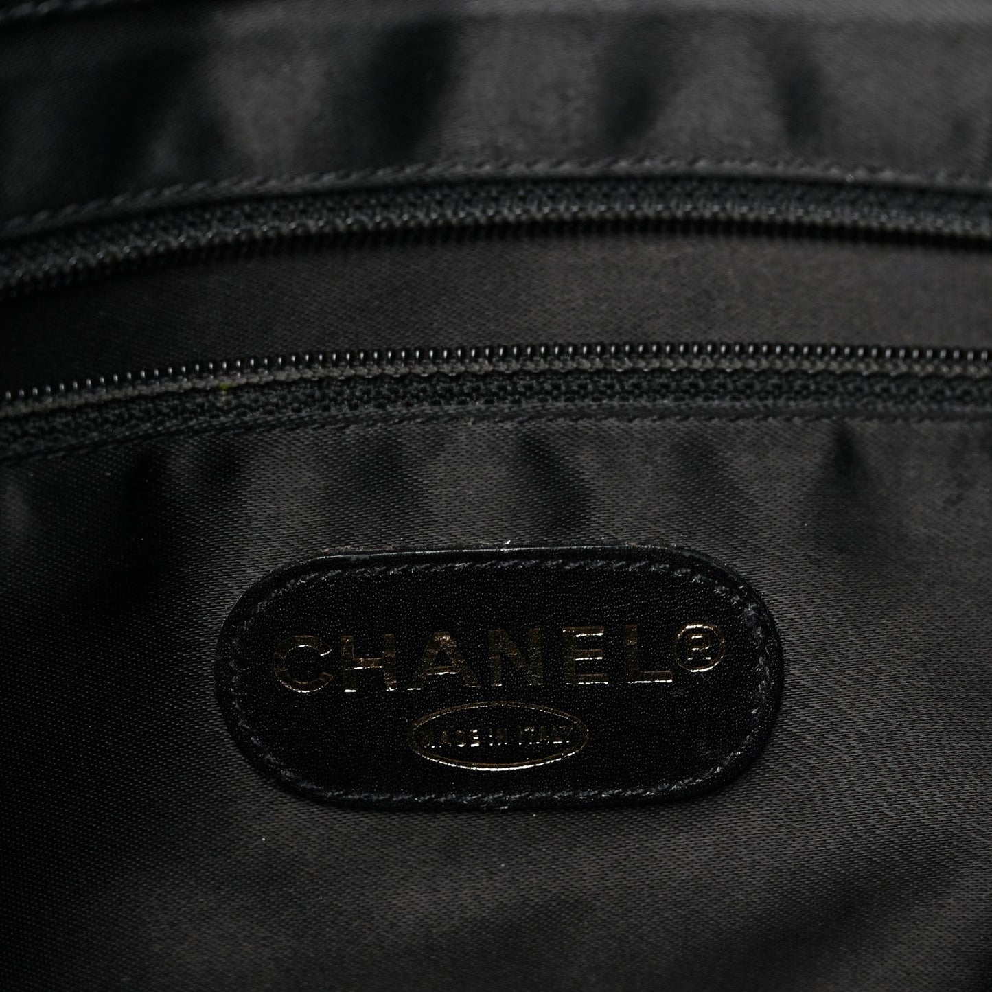 Caviar Large CC Shoulder Bag Black