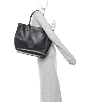 Calfskin Vlogo Medium Locker Tote Black