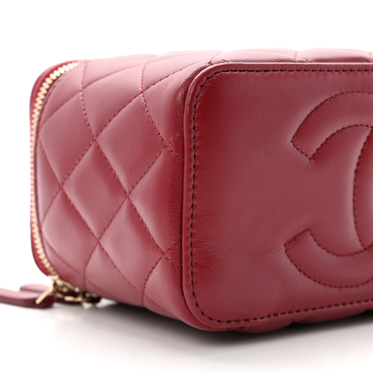 Lambskin Quilted Small Top Handle Vanity Case With Chain Burgundy