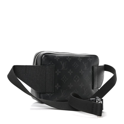 Taiga Monogram Eclipse Outdoor Messenger Black