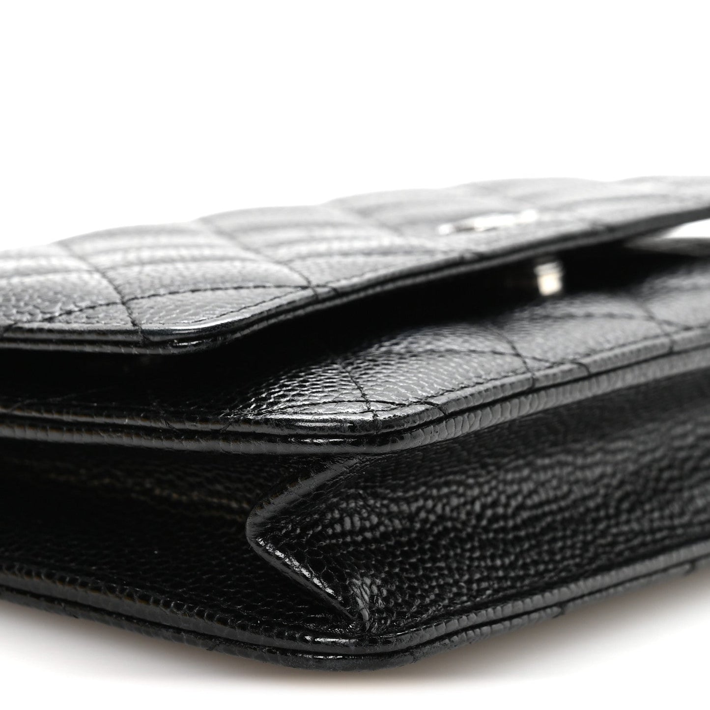 Caviar Quilted Wallet on Chain WOC Black