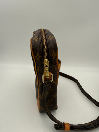 Louis Vuitton LOUIS VUITTON DANUBE Monogram  Handbag (   )