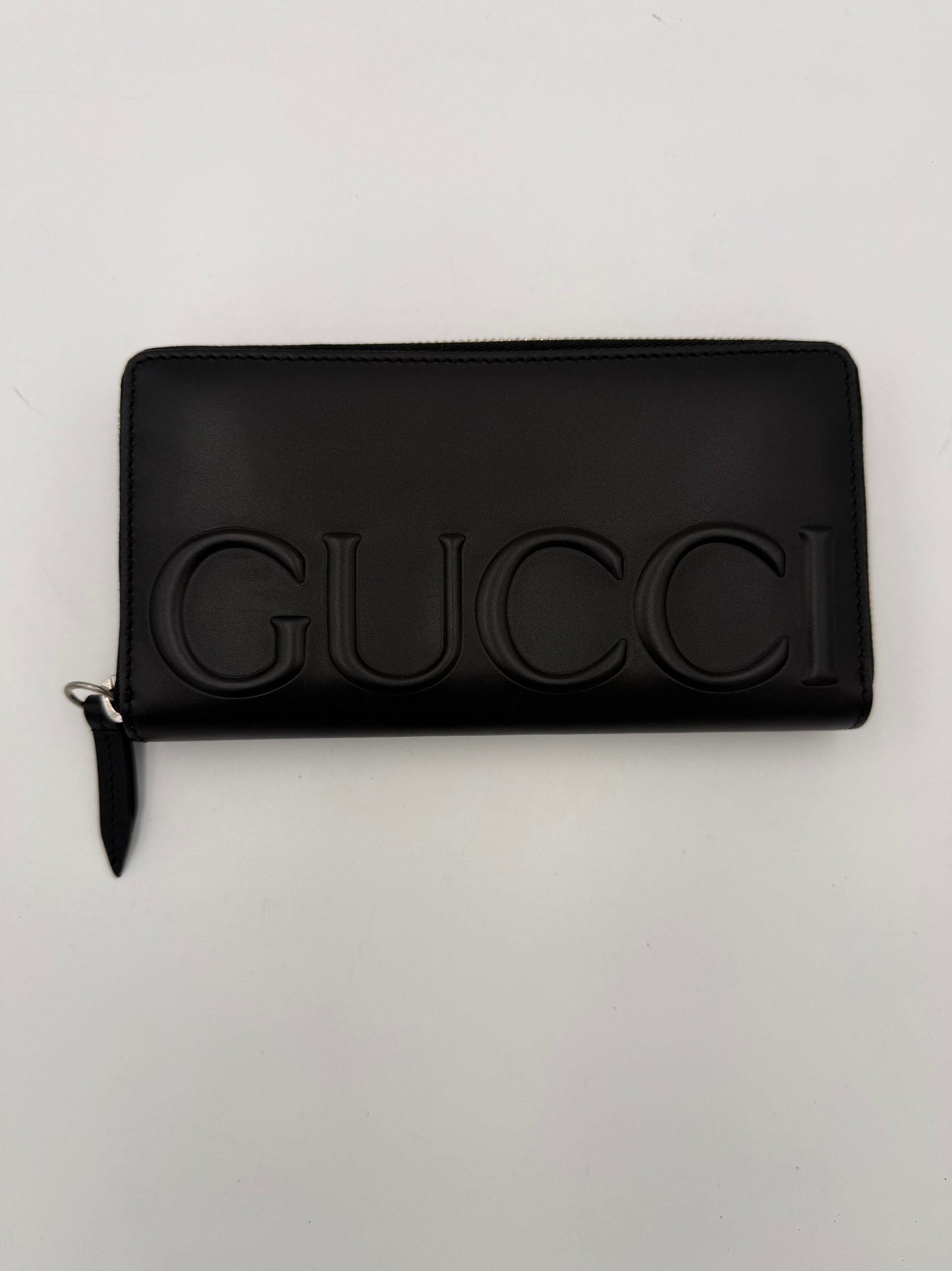 Gucci GUCCI Zip Black Front Logo Embossed  Wallet (   )